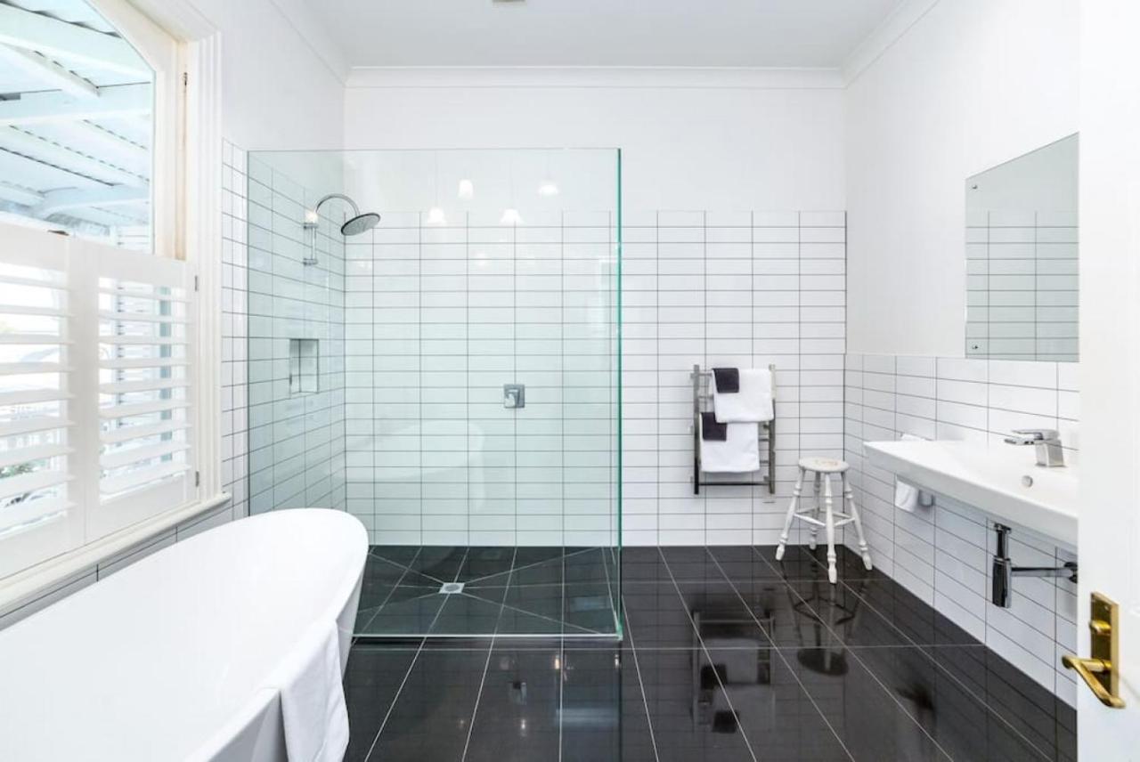 Altitude Studio Apartment Martinborough Bagian luar foto